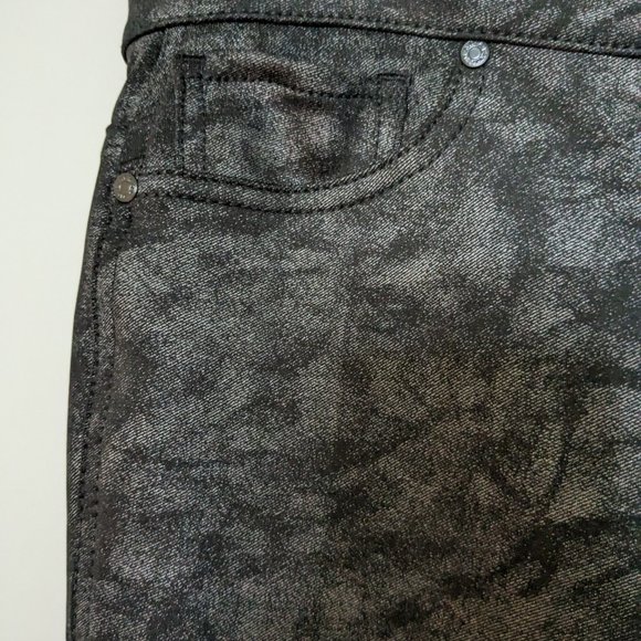 Gloria Vanderbilt Black Foil Print Pants - Picture 4 of 9